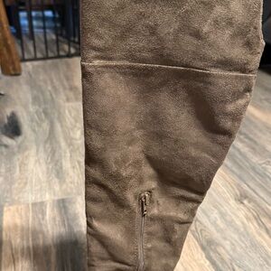 BAMBOO Taupe Victoria-41 Boots NIB!